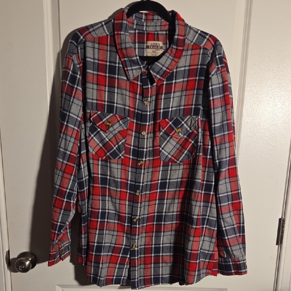 Classic Red and Blue Plaid Men's Button-Down Shirt - Picture 1 of 8
